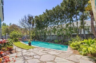 4301 Iberville St in New Orleans, LA - Foto de edificio - Building Photo