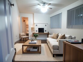 1904 Lead Ave SE in Albuquerque, NM - Building Photo