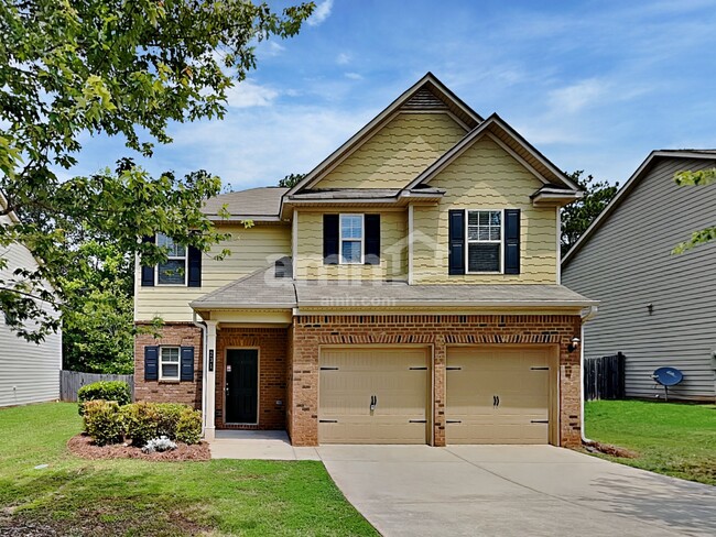 property at 231 Bandelier Cir