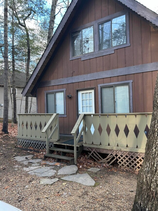 property at 213 Spotswood Ln