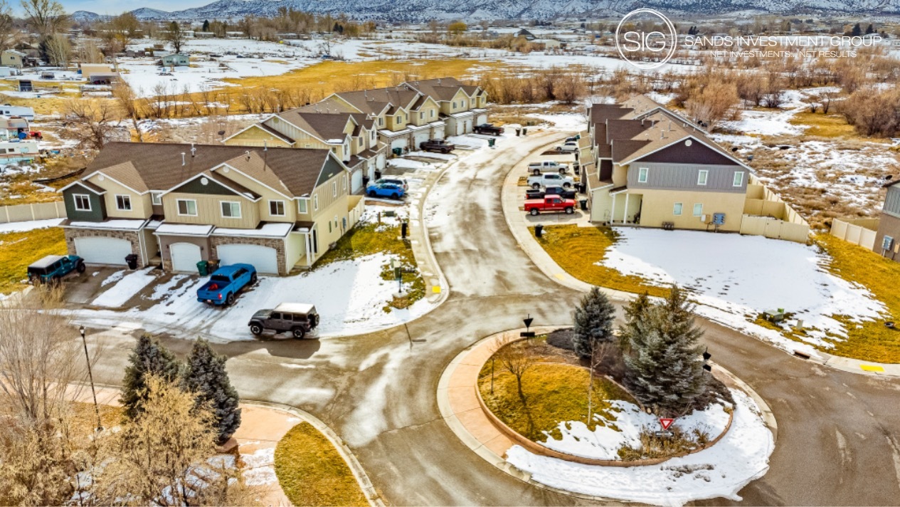 Fox Run Townhomes in Vernal, UT - Building Photo