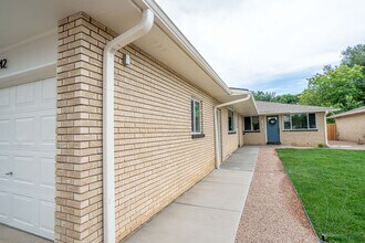 1638 Cheyenne Ave in Loveland, CO - Building Photo - Building Photo