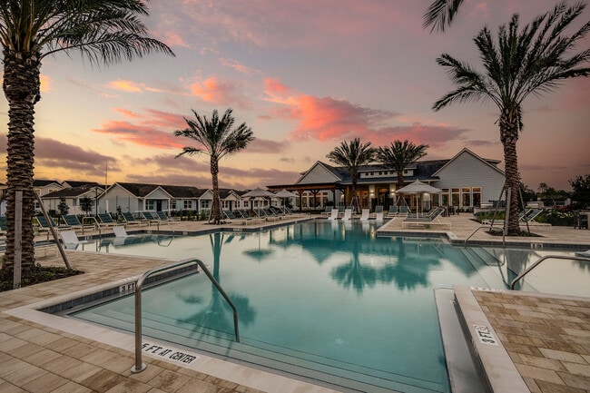 Abrazo at Four Corners in Kissimmee, FL - Building Photo - Building Photo