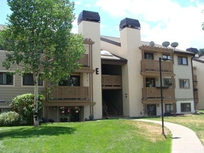 998 W Beaver Creek Blvd in Avon, CO - Foto de edificio - Building Photo