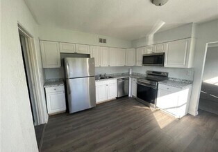 23476 Harper Ave in Port Charlotte, FL - Building Photo - Building Photo