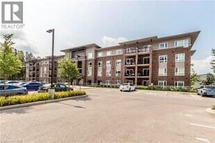 456 Lorne Ave W in Stratford, ON - Building Photo