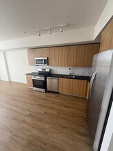 981 E 27th St, Unit A1 in Hialeah, FL - Building Photo - Building Photo