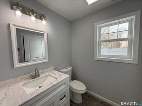 96 Collis St in West Haven, CT - Building Photo - Building Photo