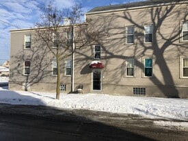 3368 N Booth St in Milwaukee, WI - Building Photo