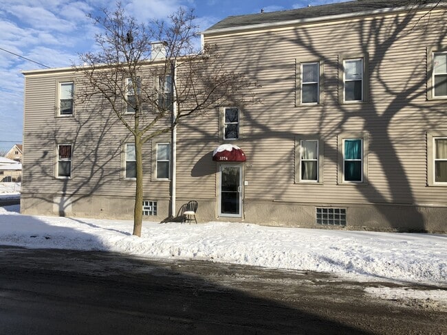 3368-3374 N Booth St in Milwaukee, WI - Building Photo - Building Photo