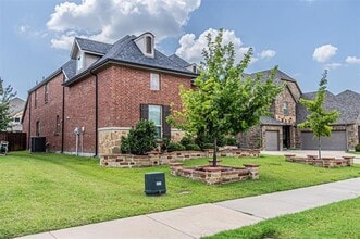 2000 Oakston Dr in Frisco, TX - Building Photo - Building Photo
