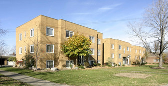 6384-6402 Ridge Rd Apartments