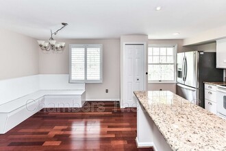 1549 Twisted Oak Dr in Reston, VA - Building Photo - Building Photo