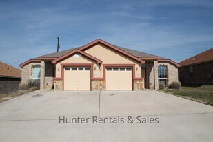 213 Study Hall Lp in Killeen, TX - Building Photo