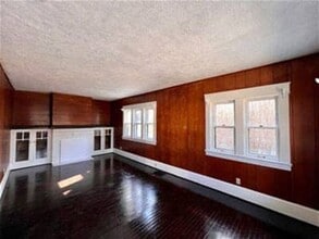 285 Bowmanville St in Akron, OH - Building Photo - Building Photo