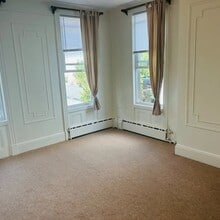 8013 87th Rd, Unit 2 in Woodhaven, NY - Building Photo - Building Photo