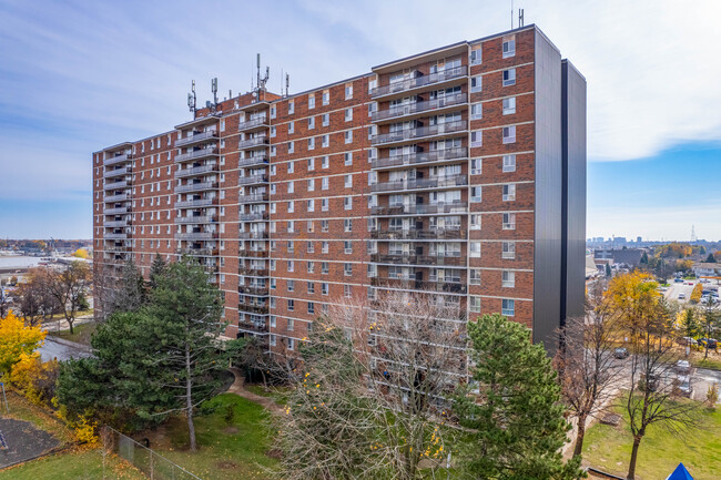 Dorset Tower in Toronto, ON - Building Photo - Building Photo