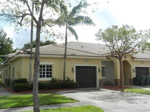1231 NE 32nd Ave in Homestead, FL - Building Photo - Building Photo