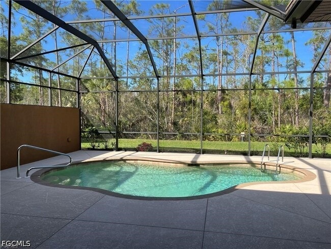 11108 Esteban Dr in Ft. Myers, FL - Building Photo - Building Photo