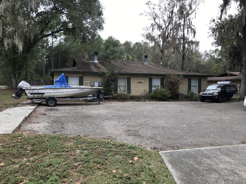 Tower Village III-Quadruplex in Gainesville, FL - Building Photo