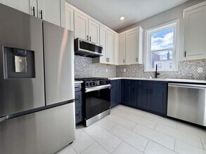 97 Reservoir Ave in Jersey City, NJ - Building Photo - Building Photo