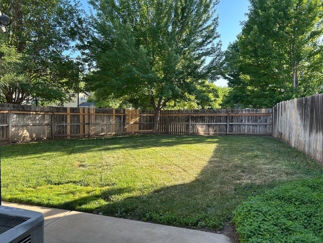 582 Morgan Dr in Chico, CA - Building Photo - Building Photo