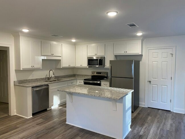14 Carney Ln in Hattiesburg, MS - Building Photo - Building Photo