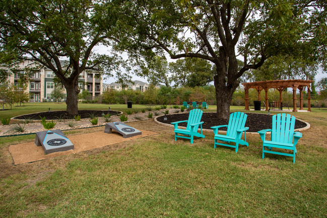 North Creek in Hutto, TX - Foto de edificio - Building Photo