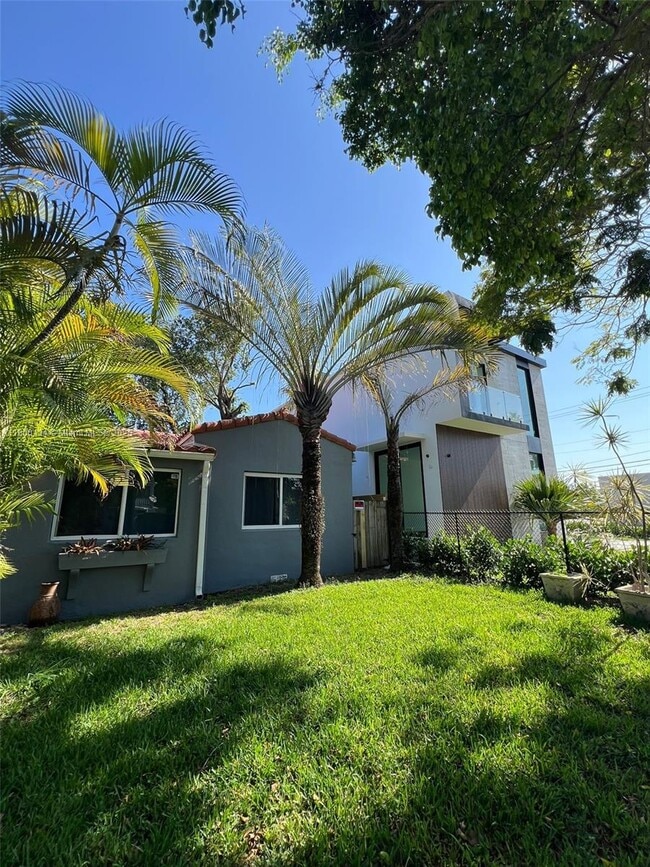 644 NE 82nd Terrace in Miami, FL - Building Photo - Building Photo