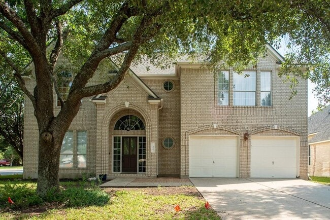 8901 Splitarrow Dr in Austin, TX - Building Photo - Building Photo