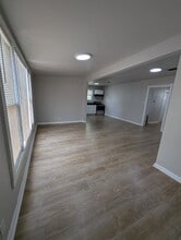 1108 E Crockett St in San Antonio, TX - Building Photo - Building Photo