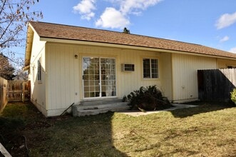 4194 E 2nd Ave in Post Falls, ID - Building Photo - Building Photo