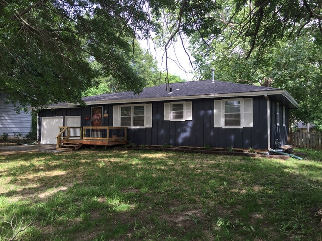 property at 2540 Cedarwood Ave
