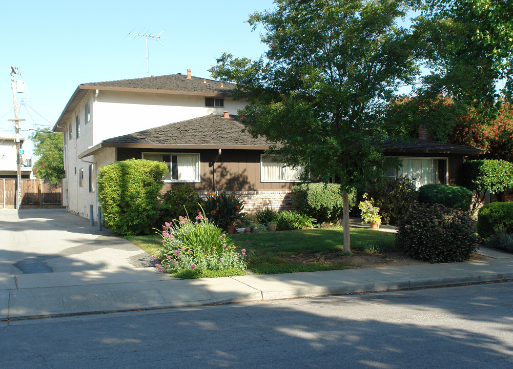 525 Firloch Ave in Sunnyvale, CA - Building Photo