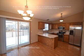 1311 Minnesota St S in Shakopee, MN - Foto de edificio - Building Photo