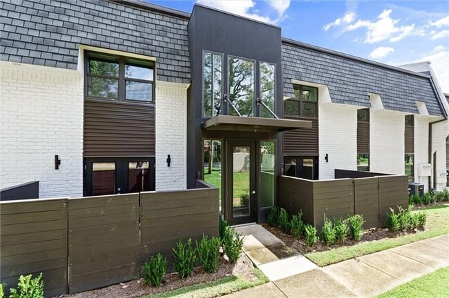 property at 3655 Old Shell Rd