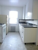 8210 Greenwood Ave, Unit 3 in Takoma Park, MD - Building Photo