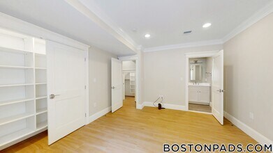 101 Sumner Rd, Unit 1 in Brookline, MA - Building Photo - Building Photo