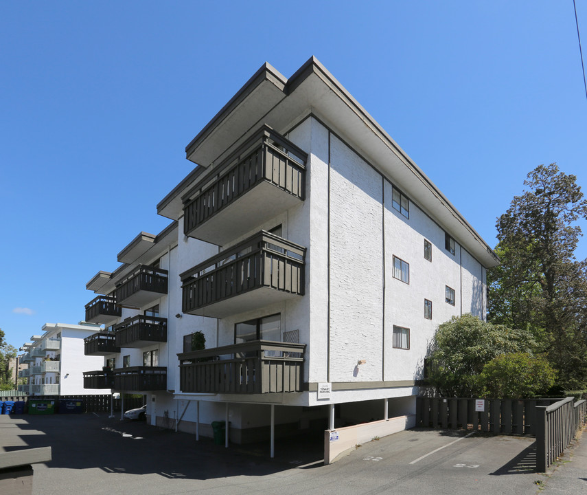 Wycliffe Apartments in Victoria, BC - Building Photo