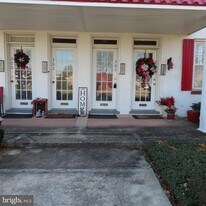 304 S Coldbrook Ave in Chambersburg, PA - Building Photo