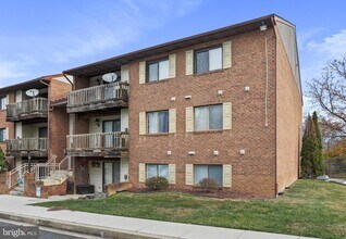 1002 Magnolia Woods Ct in Edgewood, MD - Building Photo - Building Photo