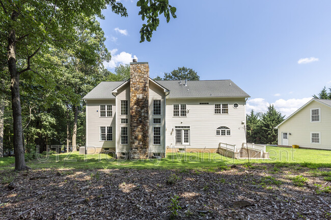 3230 Sidetracked Dr in New Windsor, MD - Foto de edificio - Building Photo