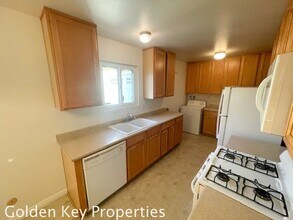 3350 Buena Hills Dr in Oceanside, CA - Building Photo - Building Photo