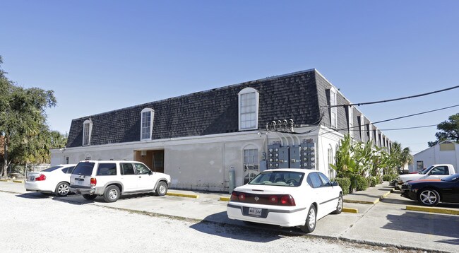 Southlake Apartment in Metairie, LA - Building Photo - Building Photo