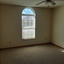 409 Cedar Ln in Willard, MO - Foto de edificio - Building Photo