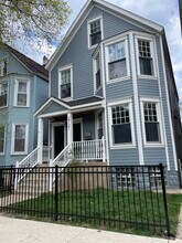 2721 N Marshfield Ave, Unit 1 in Chicago, IL - Building Photo - Building Photo