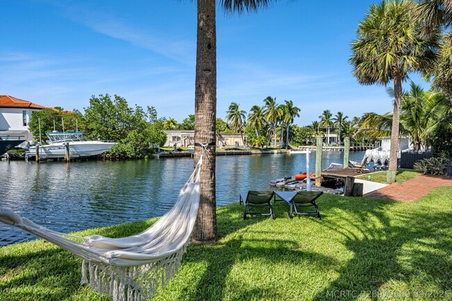 property at 1995 Ixora Rd