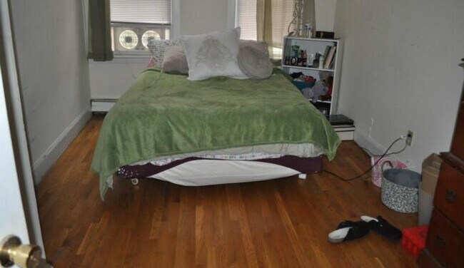 39 Chester St, Unit 4 in Boston, MA - Foto de edificio - Building Photo