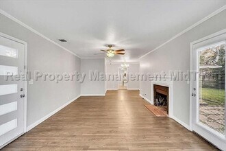 6400 Greenway Rd in Fort Worth, TX - Building Photo - Building Photo