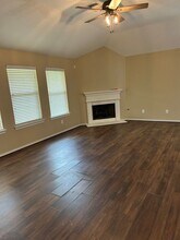 25111 Country Gate Dr in Tomball, TX - Building Photo - Building Photo